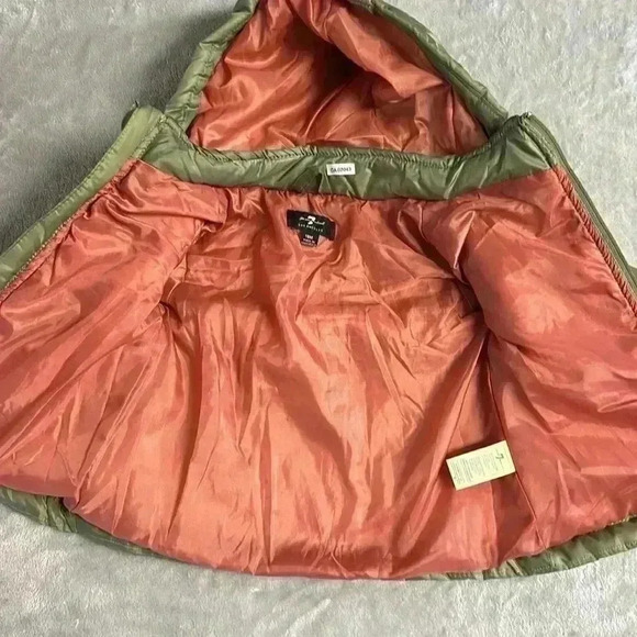 7 for all Mankind - NWOT - poly filled winter puffer jacket. Size 18 mo - Picture 4 of 6